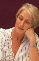 Helen Mirren Longsleeve T-shirt #2491798