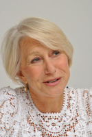 Helen Mirren Longsleeve T-shirt #2491818
