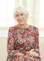 Helen Mirren Longsleeve T-shirt #2850320