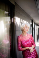 Helen Mirren Longsleeve T-shirt #3662922