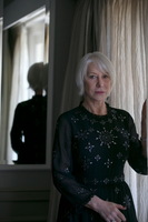 Helen Mirren Longsleeve T-shirt #3662946