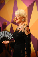 Helen Mirren Longsleeve T-shirt #3786687