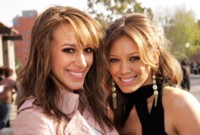 Hilary & Haylie Duff Tank Top #1447896