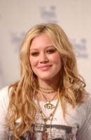 Hilary Duff Longsleeve T-shirt #1296164
