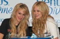 Hilary Duff mug #G28563