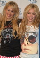 Hilary Duff Longsleeve T-shirt #1296206