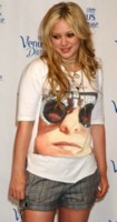 Hilary Duff Longsleeve T-shirt #1296211