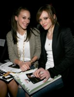Hilary Duff Longsleeve T-shirt #1431531