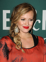 Hilary Duff Sweatshirt #1952467