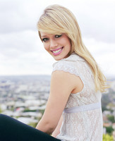 Hilary Duff Longsleeve T-shirt #2050358
