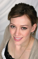 Hilary Duff Sweatshirt #2064234