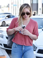 Hilary Duff Longsleeve T-shirt #2763517