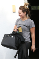 Hilary Duff Longsleeve T-shirt #2763572