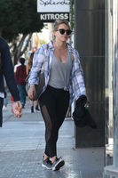Hilary Duff Longsleeve T-shirt #2763599