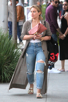 Hilary Duff Longsleeve T-shirt #2763741