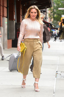 Hilary Duff Sweatshirt #2763872