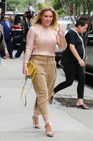Hilary Duff Sweatshirt #2763881