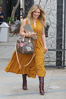 Hilary Duff Longsleeve T-shirt #2764018
