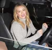 Hilary Duff Longsleeve T-shirt #2764027