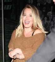 Hilary Duff Sweatshirt #2764176
