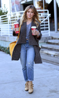 Hilary Duff Sweatshirt #2764302