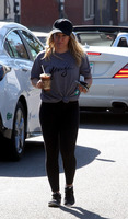 Hilary Duff Sweatshirt #2764783
