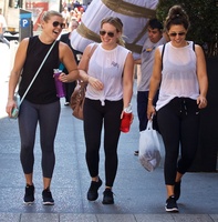 Hilary Duff Longsleeve T-shirt #2764792