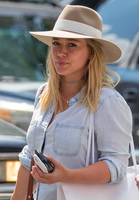 Hilary Duff Longsleeve T-shirt #2765204