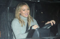 Hilary Duff Longsleeve T-shirt #2765308