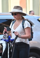 Hilary Duff Sweatshirt #2765509