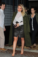 Hilary Duff Sweatshirt #2765553