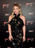 Hilary Duff Longsleeve T-shirt #3020977