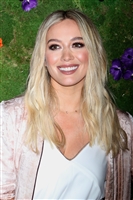 Hilary Duff Longsleeve T-shirt #3021097