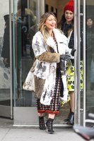 Hilary Duff Sweatshirt #3208331