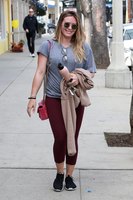 Hilary Duff Sweatshirt #3303930