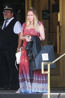 Hilary Duff Sweatshirt #3311633