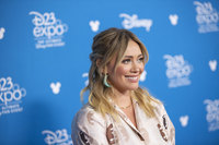 Hilary Duff Longsleeve T-shirt #3854836