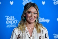 Hilary Duff Longsleeve T-shirt #3854869