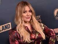 Hilary Duff Longsleeve T-shirt #3854871