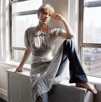 Hilary Swank Longsleeve T-shirt #2053507