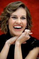 Hilary Swank Longsleeve T-shirt #2280679