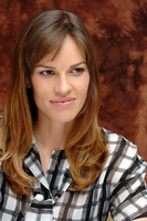 Hilary Swank Longsleeve T-shirt #2331660