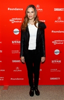 Hilary Swank Longsleeve T-shirt #3031527
