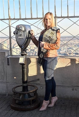 Holly Holm Poster 3518565