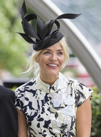 Holly Willoughby magic mug #G1064650