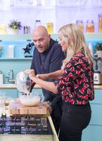 Holly Willoughby longsleeve t-shirt #2822553