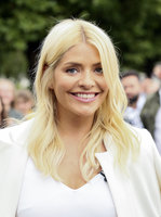 Holly Willoughby longsleeve t-shirt #2822643