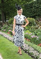 Holly Willoughby Sweatshirt #2822652