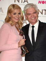 Holly Willoughby magic mug #G1064814