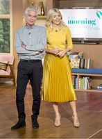 Holly Willoughby Longsleeve T-shirt #2822717